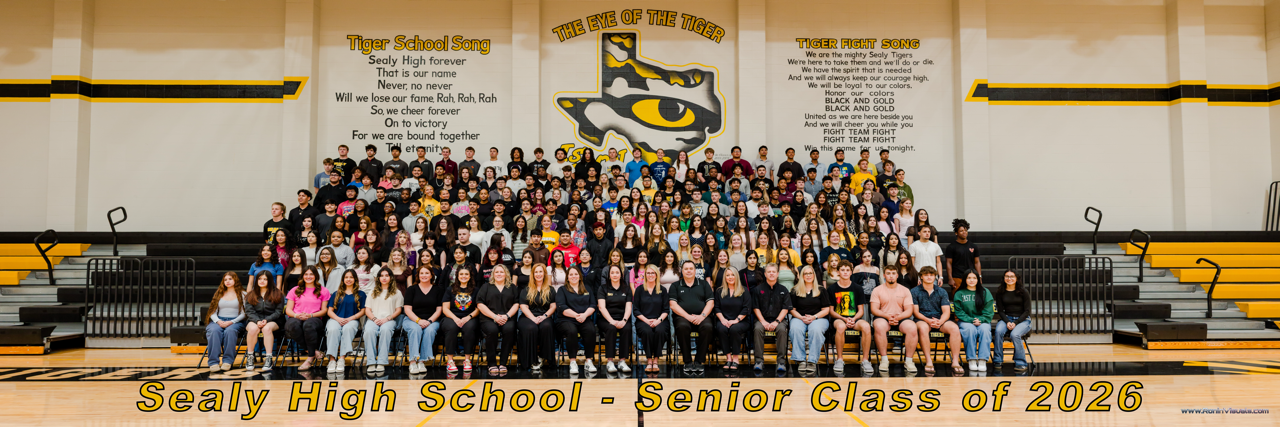 The first round of orders for the Senior panorama photo for the Class of 2026 is closing this Friday, June 12! Click to order now!